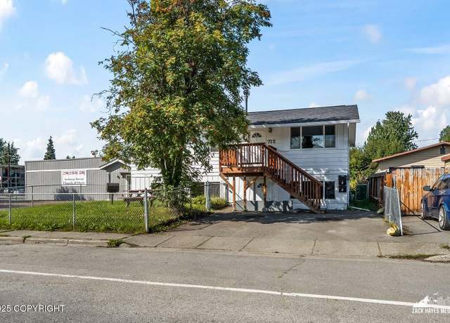 Property at 712 N Bragaw St, Anchorage, AK 99508, 5 beds, 2 baths