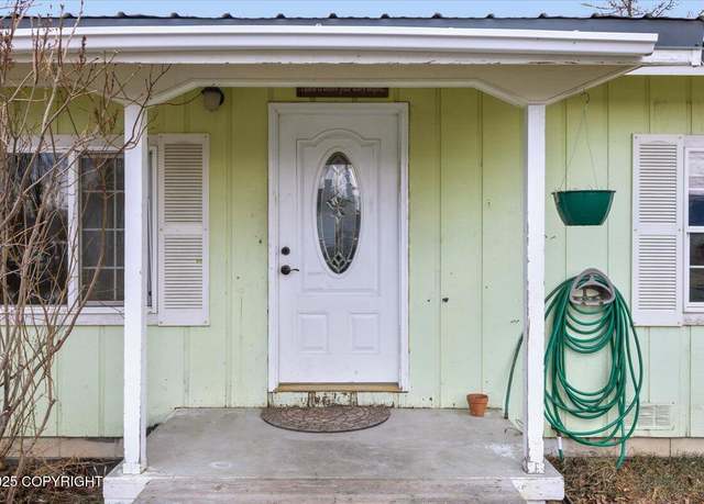 Property at 343 S Bailey St, Palmer, AK 99645, 4 beds, 2 baths