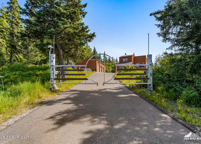 Property at 11411 Snowline Dr, Anchorage, AK 99507, 3 beds, 2.5 baths