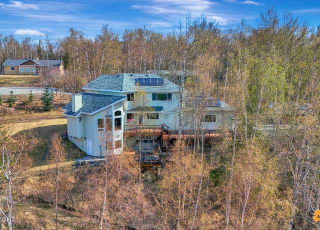 Property at 9575 E Breen St, Palmer, AK 99645, 4 beds, 3.5 baths
