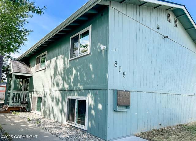 Property at 808 N Flower St, Anchorage, AK 99508, 9 beds, 4 baths