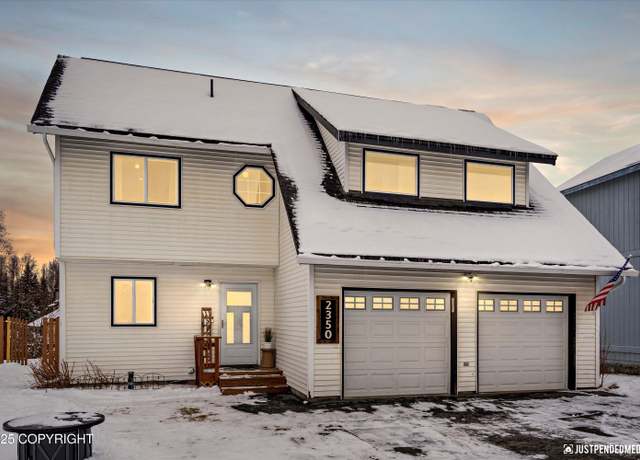 Property at 2350 Yorktown Cir, Anchorage, AK 99507, 4 beds, 2.5 baths