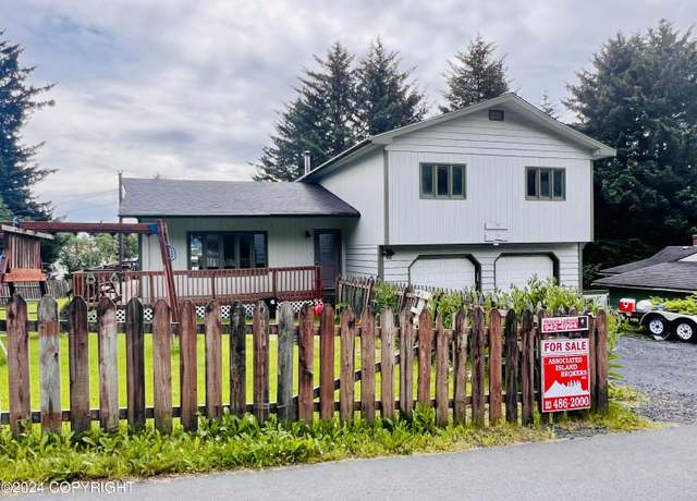 Property at 916 Thorsheim St, Kodiak, AK 99615, 3 beds, 2 baths