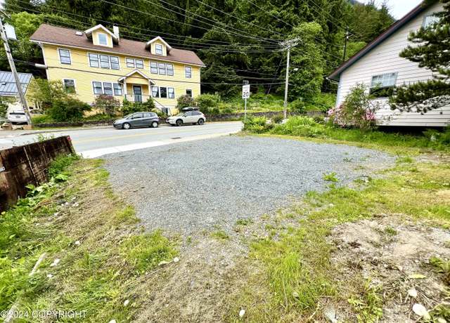 Property at 275 Irwin St, Juneau, AK 99801