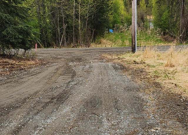 Property at 710 Griffin Ave, Soldotna, AK 99669