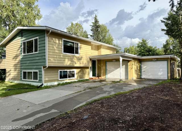 Property at 7520 Beluga Cir, Anchorage, AK 99504, 3 beds, 2 baths