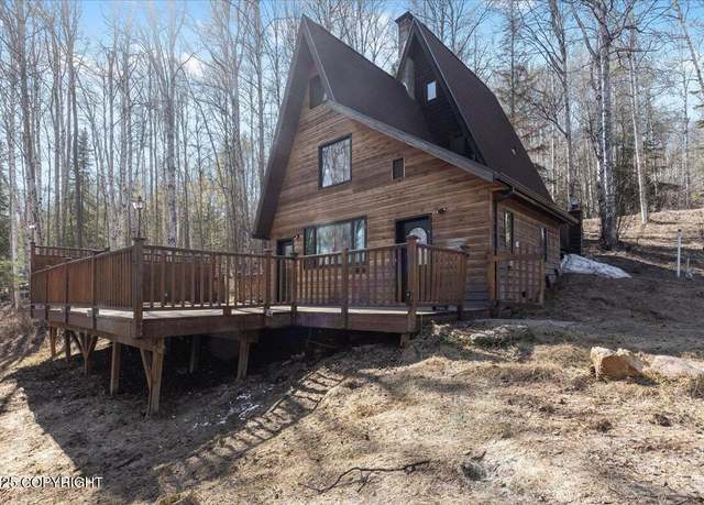 Property at 1320 Gull Rd, Fairbanks, AK 99712, 3 beds, 2 baths