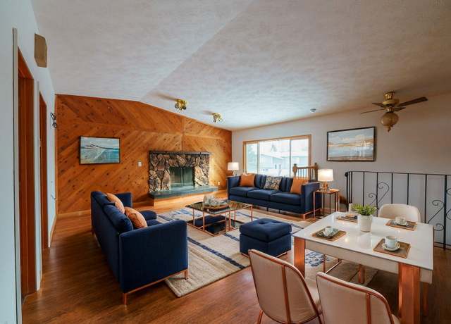 Property at 9032 Lance Cir, Anchorage, AK 99502, 3 beds, 1.5 baths