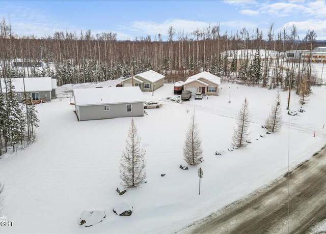 Property at 9880 W Redington Dr, Wasilla, AK 99623, 11 beds, 7 baths
