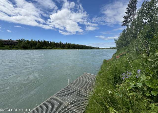 Property at 34335 Keystone Dr, Soldotna, AK 99669, 4 beds, 3 baths