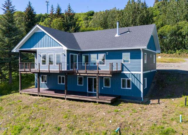 Property at 1345 Cottonwood Dr, Homer, AK 99603, 5 beds, 3 baths