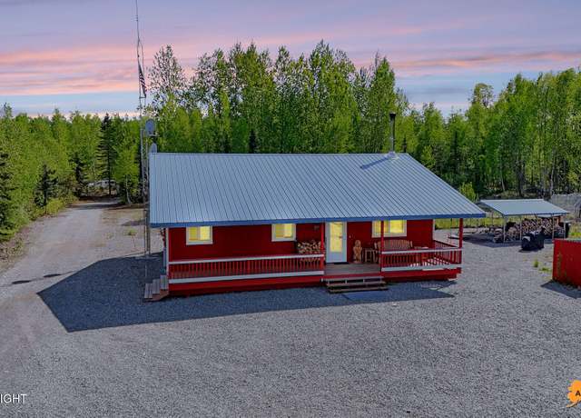 Property at 39728 S Leroy Davies Rd, Talkeetna, AK 99676, 3 beds, 1 bath