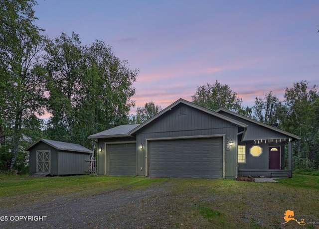Property at 1120 W Balboa Dr, Wasilla, AK 99654, 3 beds, 2 baths