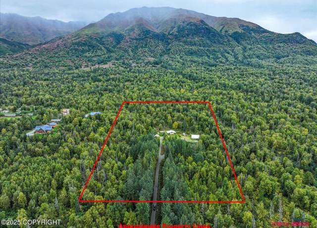 Property at 9911 Runyon Cir, Palmer, AK 99645, 3 beds, 3 baths