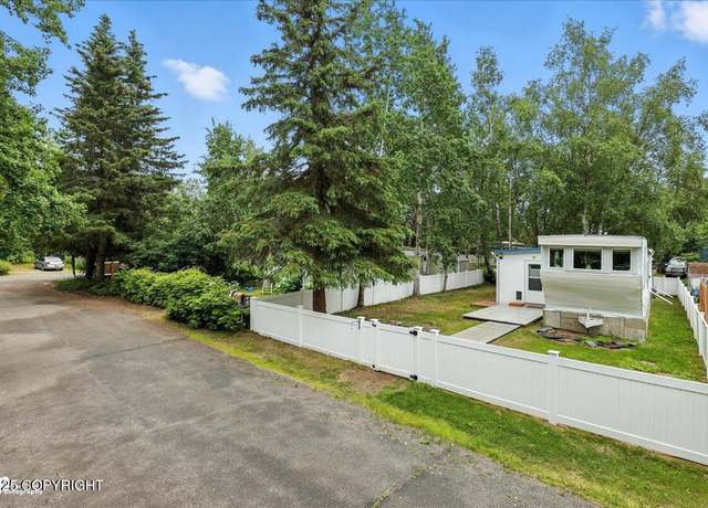 Property at 1908 Hillcrest Dr #17, Anchorage, AK 99517, 3 beds, 1 bath