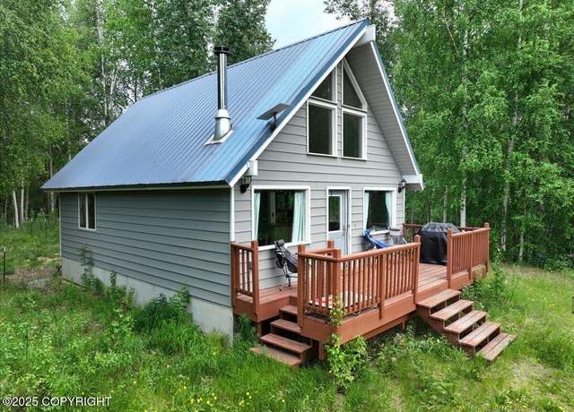 Property at 2300 Shay Ct, Fairbanks, AK 99712, 2 beds, 1 bath