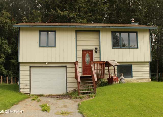 Property at 301 N Anna St, Palmer, AK 99645, 3 beds, 2 baths