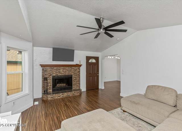 Property at 10151 Betula Dr, Anchorage, AK 99507, 3 beds, 2 baths