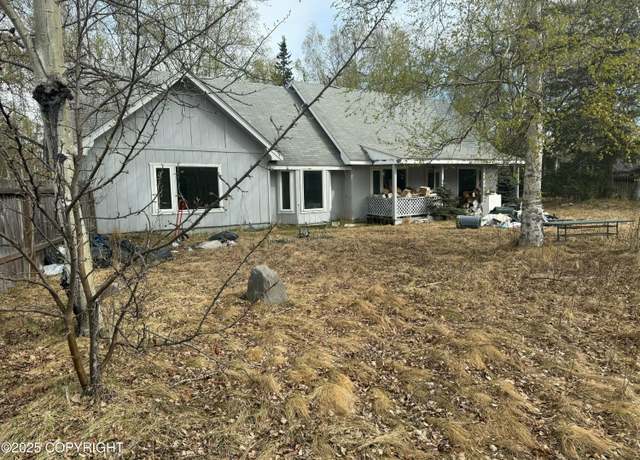 Property at 735 W Winter Ave, Wasilla, AK 99654, 3 beds, 2.5 baths