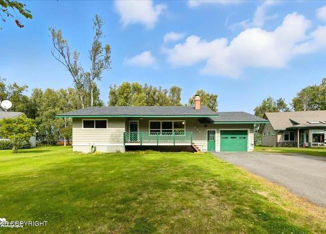 Property at 228 Stacy Dr, Soldotna, AK 99669, 3 beds, 2 baths