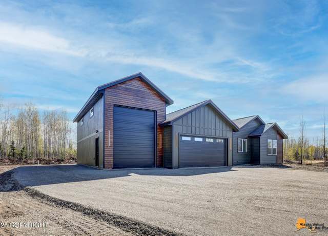 Property at 474 S Davies St, Wasilla, AK 99623, 4 beds, 2 baths