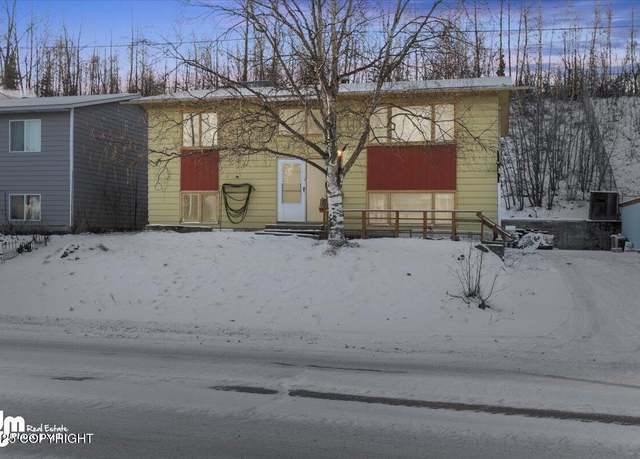 Property at 1560 Beaver Pl, Anchorage, AK 99504, 4 beds, 2 baths