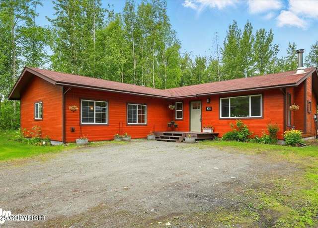 Property at 835 W Wilder Ave, Wasilla, AK 99654, 3 beds, 2 baths
