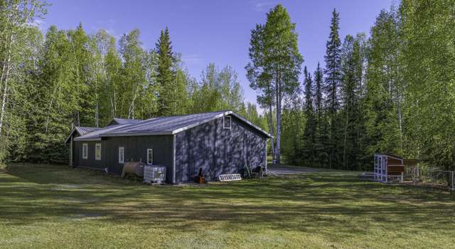 Photo of 2072 Persinger Dr, North Pole, AK 99705