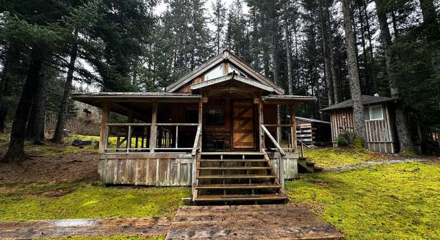 Photo of 1393 N Boone Ln, Seldovia, AK 99663