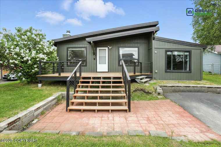 Photo of 1151 W 68th Ct Anchorage, AK 99518