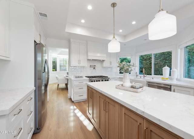 Property at 29536 Fountainwood St, Agoura Hills, CA 91301, 4 beds, 3 baths