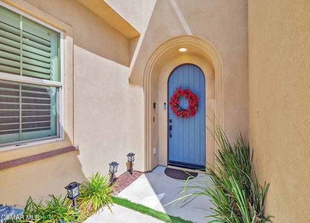Property at 27636 Camellia Dr, Saugus, CA 91350, 5 beds, 4.5 baths