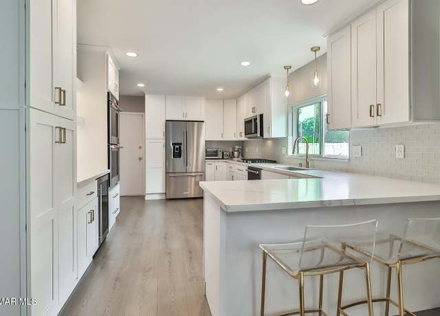 Property at 168 E Gainsborough Rd, Thousand Oaks, CA 91360, 4 beds, 2 baths