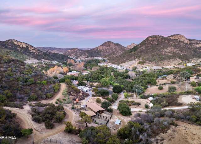 Property at 320 E Carlisle Rd, Thousand Oaks, CA 91361, 3 beds, 3 baths