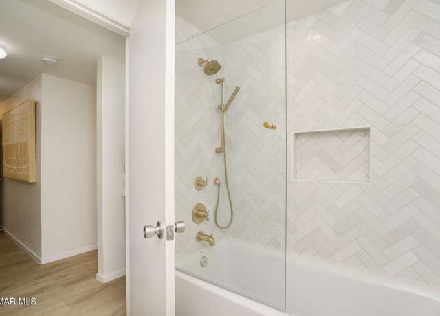 Property at 17914 Magnolia Blvd #135, Encino, CA 91316, 2 beds, 2 baths