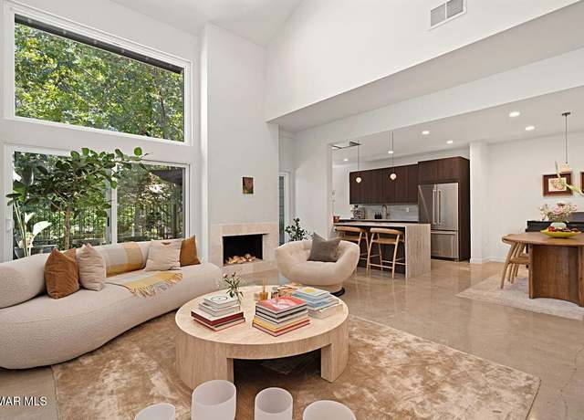 Property at 4623 Club View Dr, Westlake Village, CA 91362, 3 beds, 2.5 baths