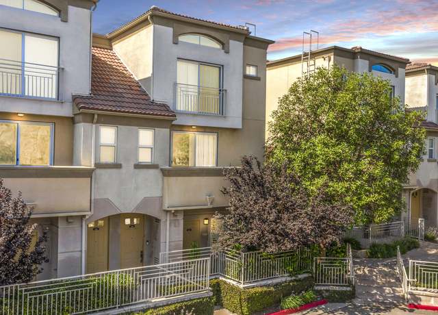 Property at 5200 Premiere Hills Cir #127, Woodland Hills, CA 91364, 1 bed, 1 bath