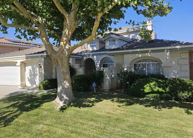 Property at 42440 La Gabriella Dr, Lancaster, CA 93536, 4 beds, 3 baths