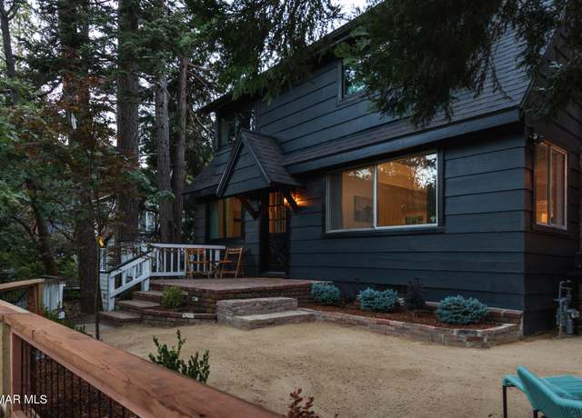 Property at 28989 Palisades Dr, Lake Arrowhead, CA 92352, 4 beds, 2 baths