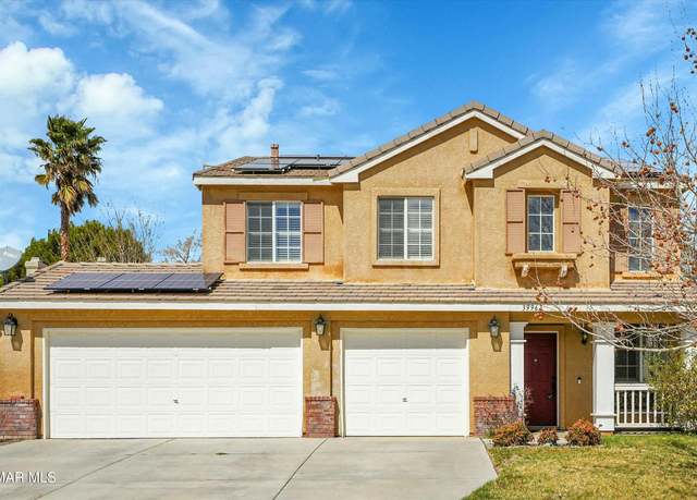 Property at 39967 Penina Way, Palmdale, CA 93551, 4 beds, 3 baths