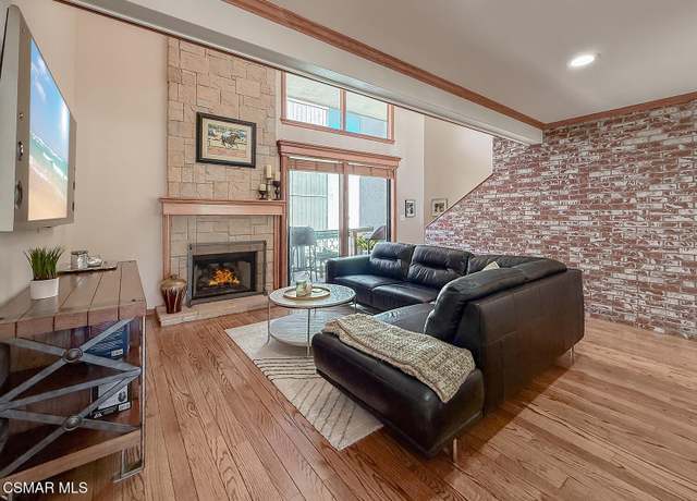 Property at 16030 Moorpark St #10, Encino, CA 91436, 2 beds, 2.5 baths