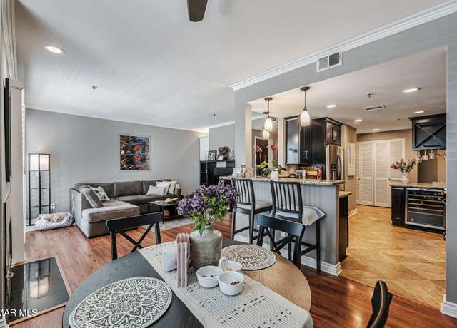 Property at 5350 White Oak Ave #307, Encino, CA 91316, 2 beds, 2.5 baths