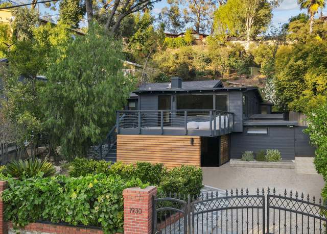 Property at 1930 Seminole Dr, Agoura Hills, CA 91301, 2 beds, 2 baths