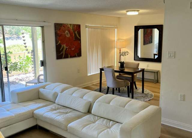 Property at 788 Pinetree Cir #13, Thousand Oaks, CA 91360, 1 bed, 1 bath