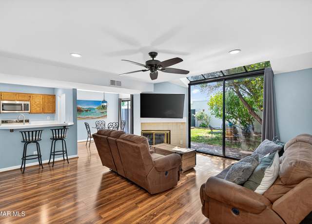 Property at 1182 Tivoli Ln #194, Simi Valley, CA 93065, 2 beds, 2.5 baths