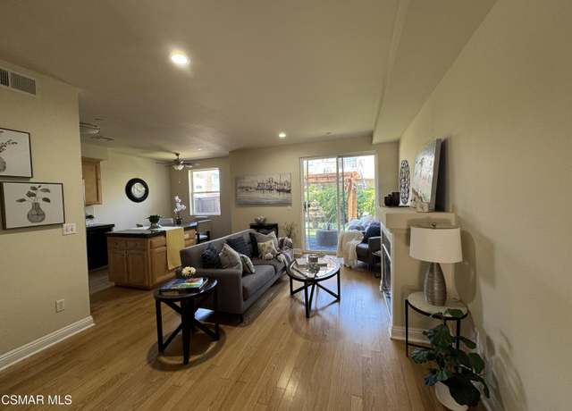 Property at 7132 Farralone Ave #206, Canoga Park, CA 91303, 4 beds, 2.5 baths