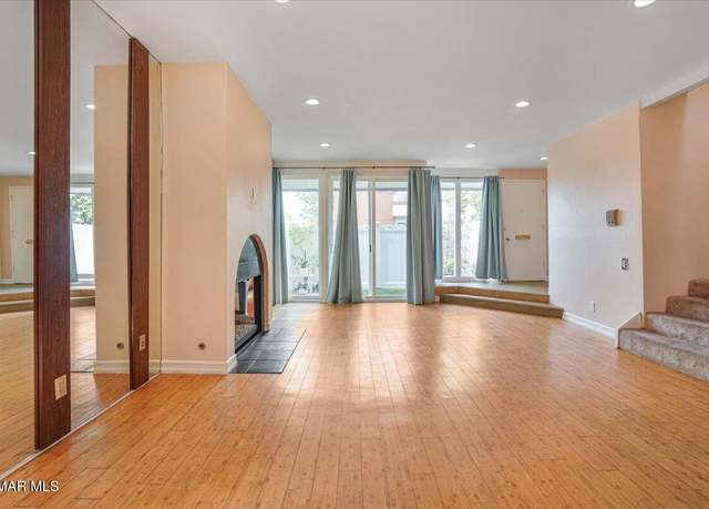 Property at 17842 Magnolia Blvd #20, Encino, CA 91316, 2 beds, 3 baths