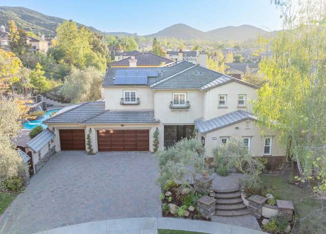 Property at 483 Via Merla, Newbury Park, CA 91320, 5 beds, 4.5 baths