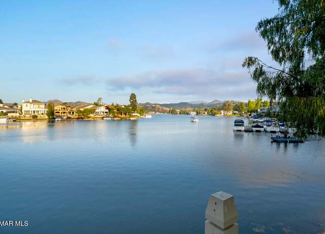 Property at 1228 S Westlake Blvd Unit B, Westlake Village, CA 91361, 2 beds, 2.5 baths