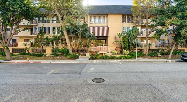 Photo of 837 N West Knoll Dr #117, West Hollywood, CA 90069
